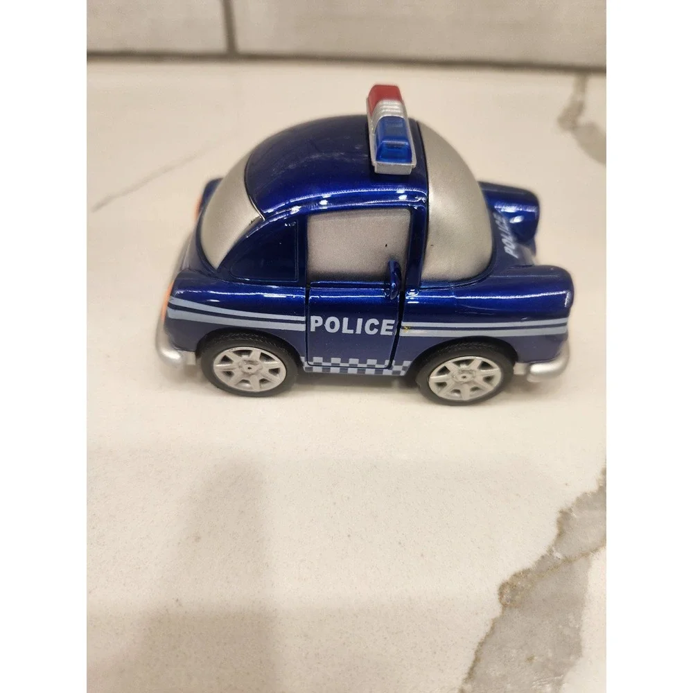 Junye Toys Police Car Sticks tongue out, moves‎ eyes